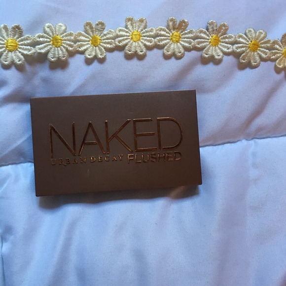 NAKED URBAN DECAY FLUSHED ✨ - Picture 1 of 3